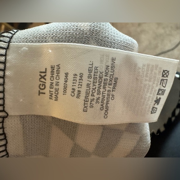 (3 For $20) Garage Flare Pants - Size XL - Picture 4 of 5